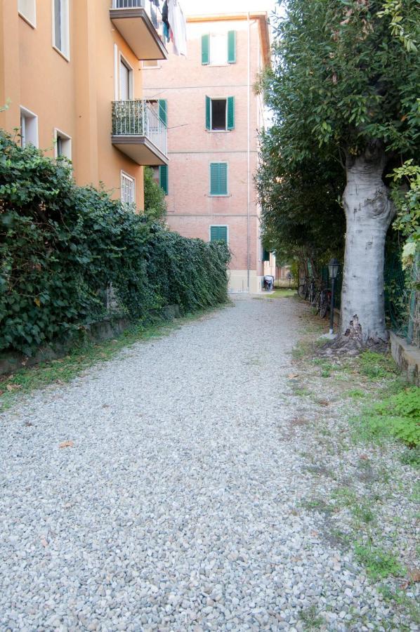 Bolognina Pop - Ambrogiohost Apartment Bologna Ngoại thất bức ảnh
